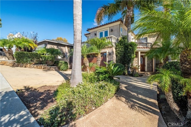 516 Penn, El Segundo.