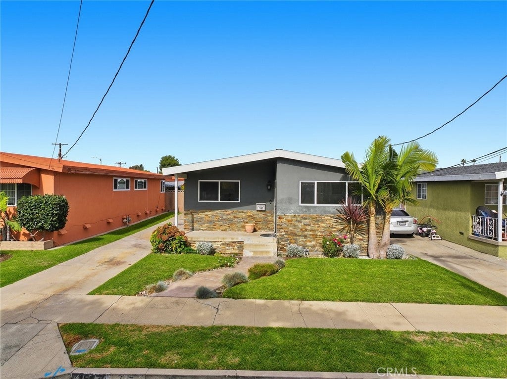 Photo of Listing #SB25262077