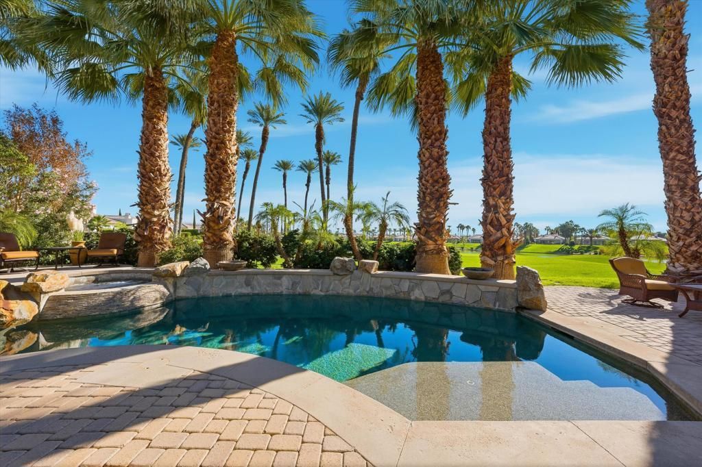 51518 Via Sorrento, La Quinta