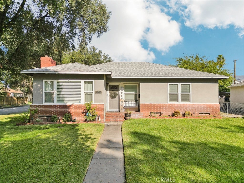 Photo of Listing #IV25264139