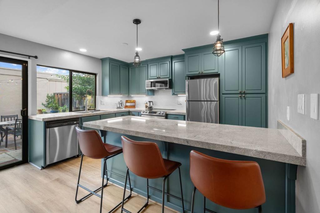 Photo of Listing #ML82027436