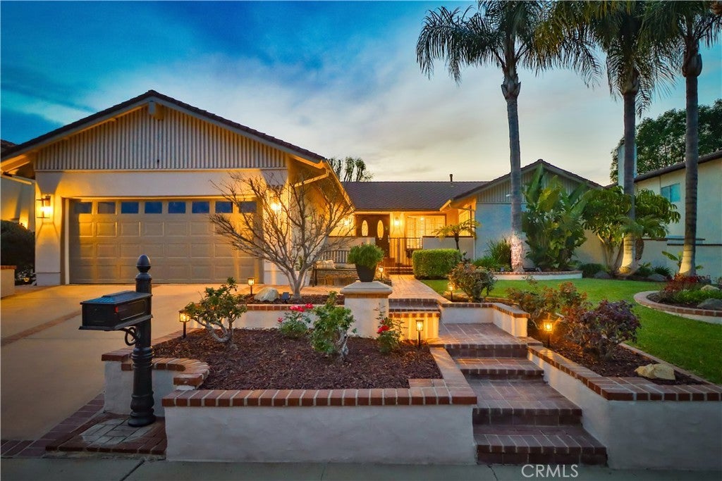 Photo of Listing #SR25263795