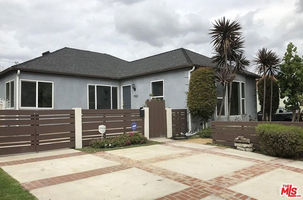 Photo of Listing #25621855