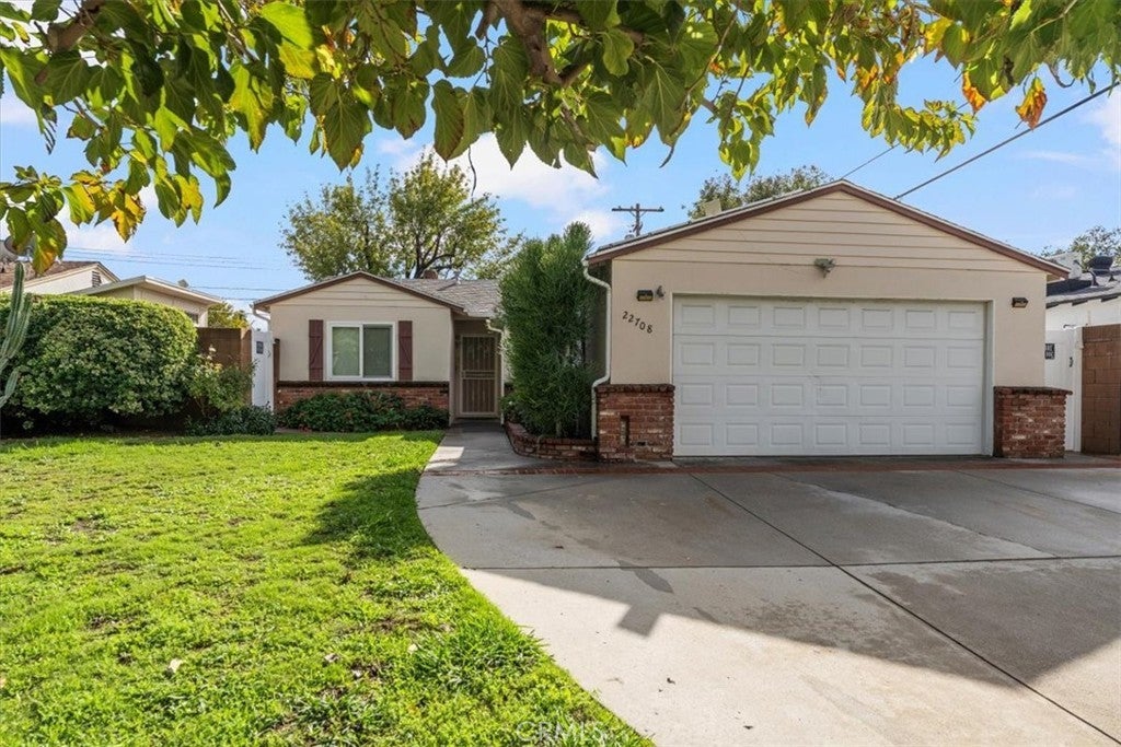 Photo of Listing #SR25265071