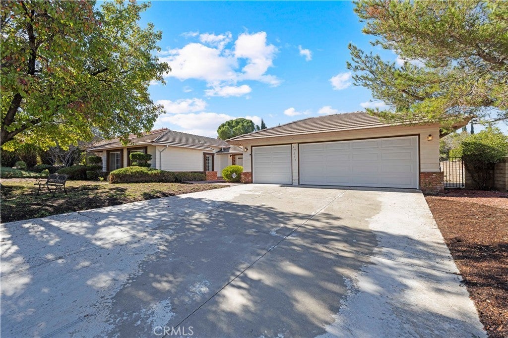 Photo of Listing #SR25266226