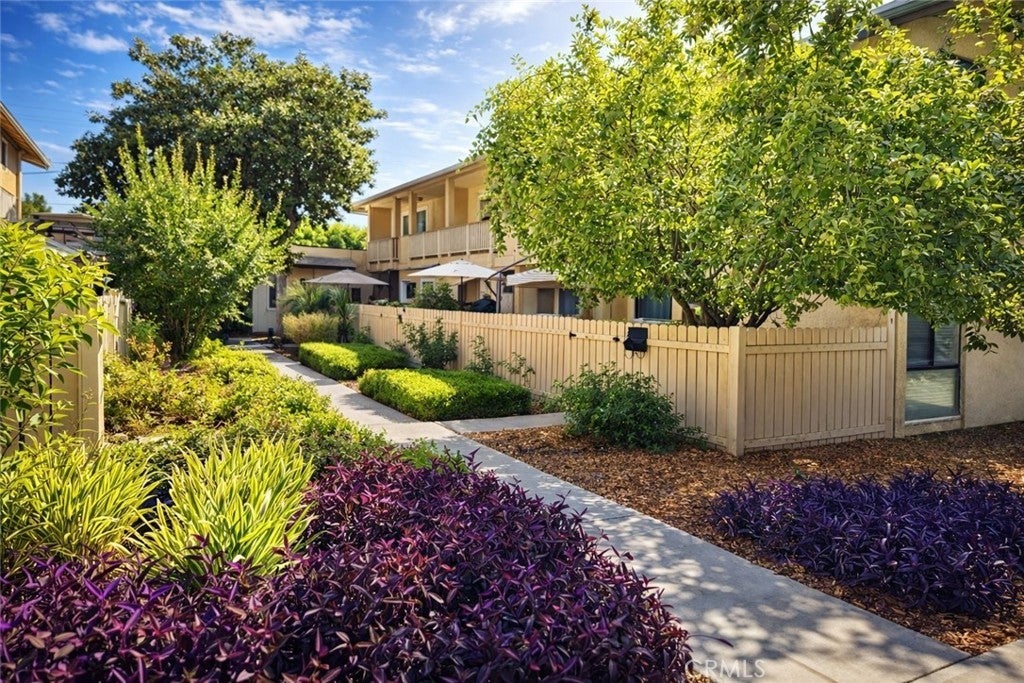 Photo of Listing #SR25267351