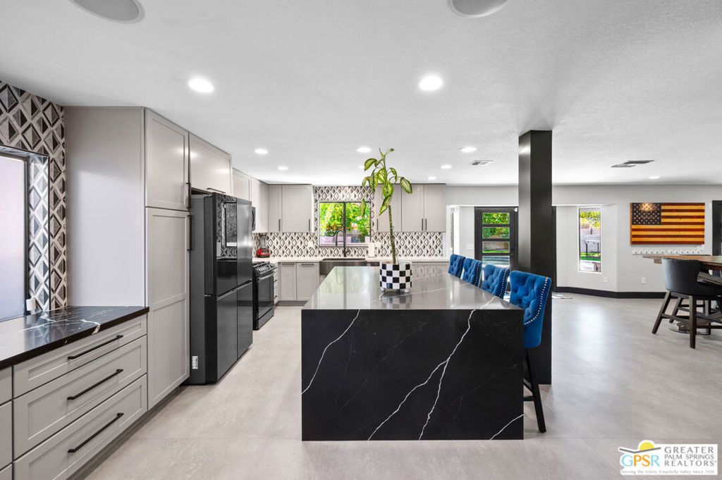 28220 Horizon Road, Cathedral City