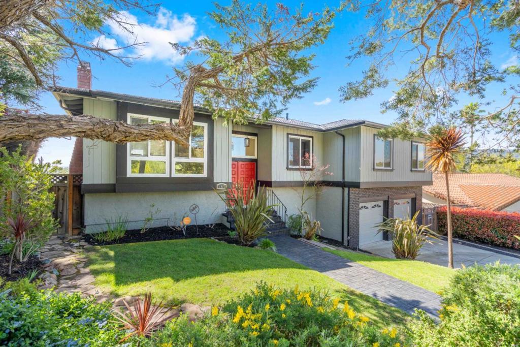 Photo of Listing #ML82028406