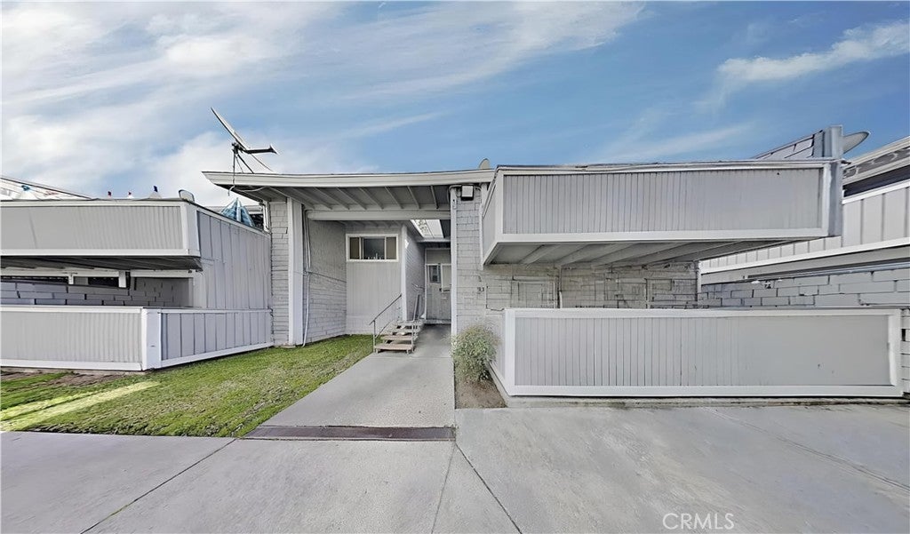 Photo of Listing #OC25266313