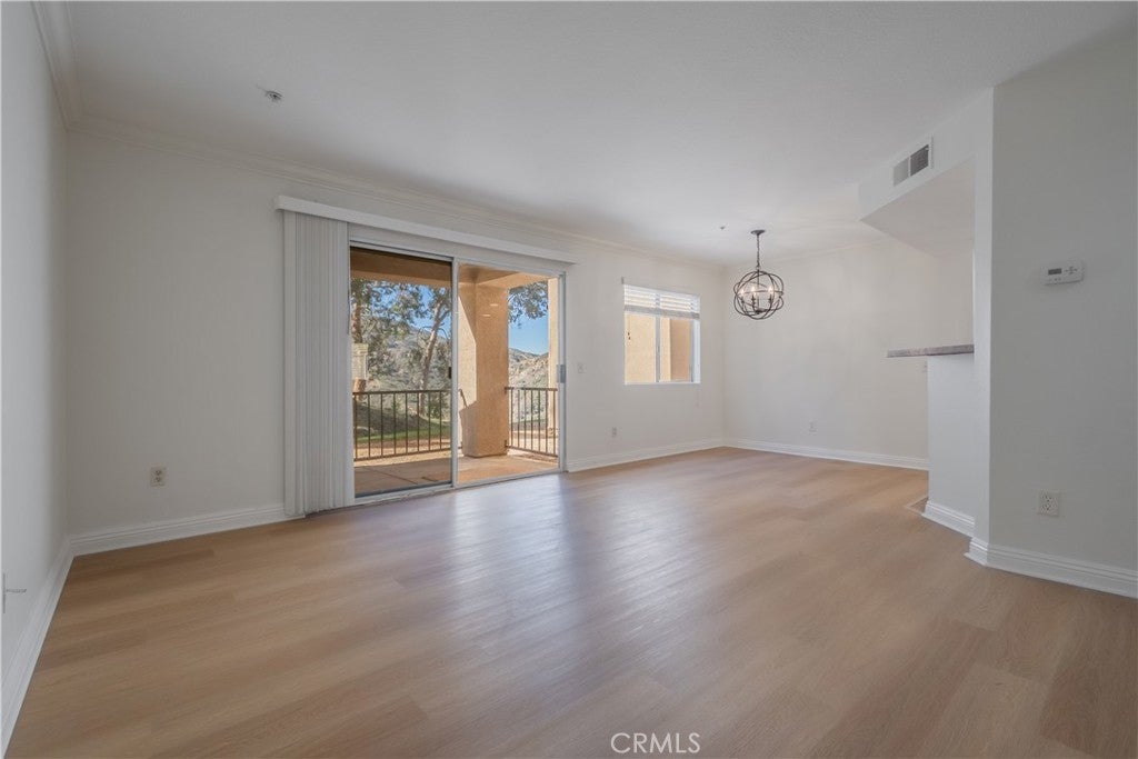 Photo of Listing #PW25267628