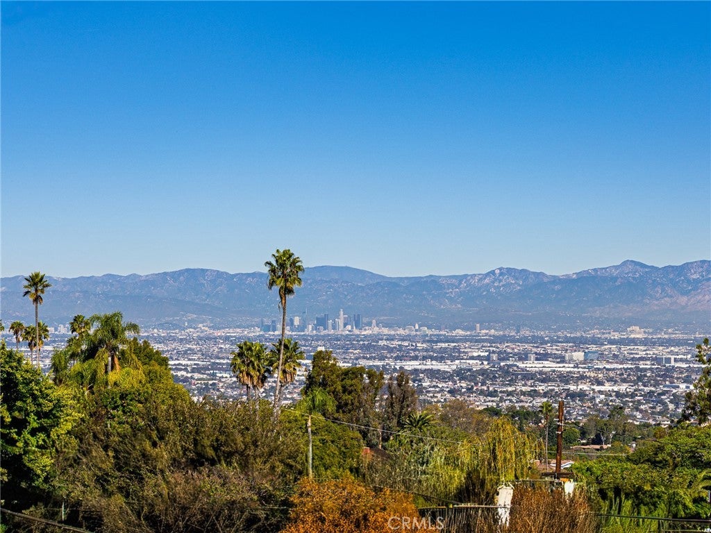 Photo of Listing #SB25265342