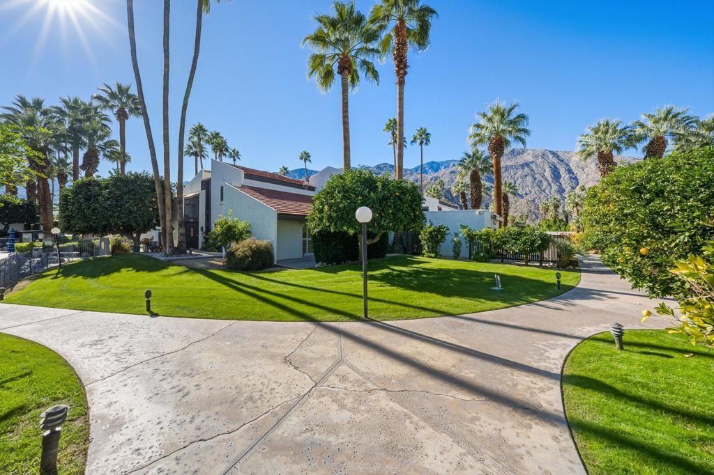 1316 S Camino Real, Palm Springs