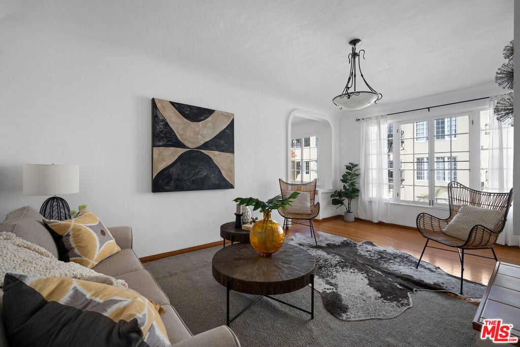 Photo of Listing #25624045