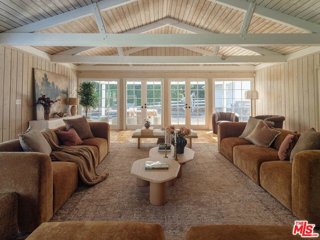 2 Eucalyptus Lane, Rolling Hills.