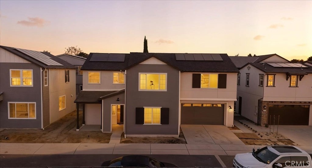 Photo of Listing #IV25266530