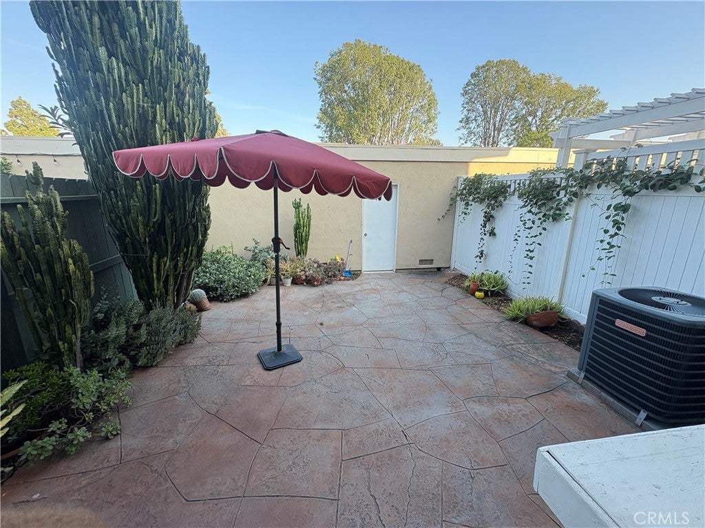 Photo of Listing #OC25268758