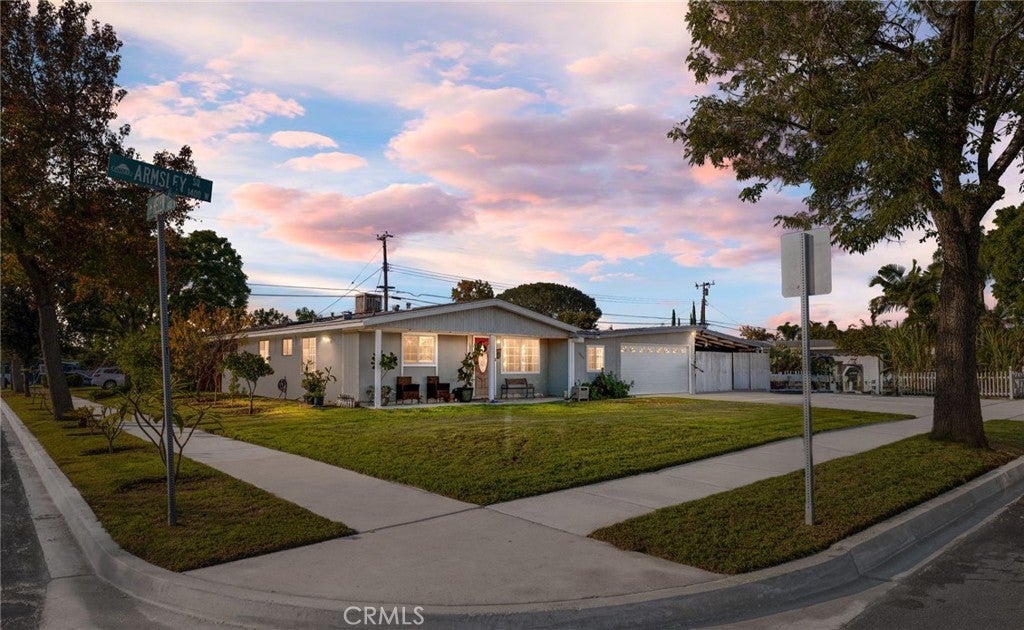 Photo of Listing #IV25268802