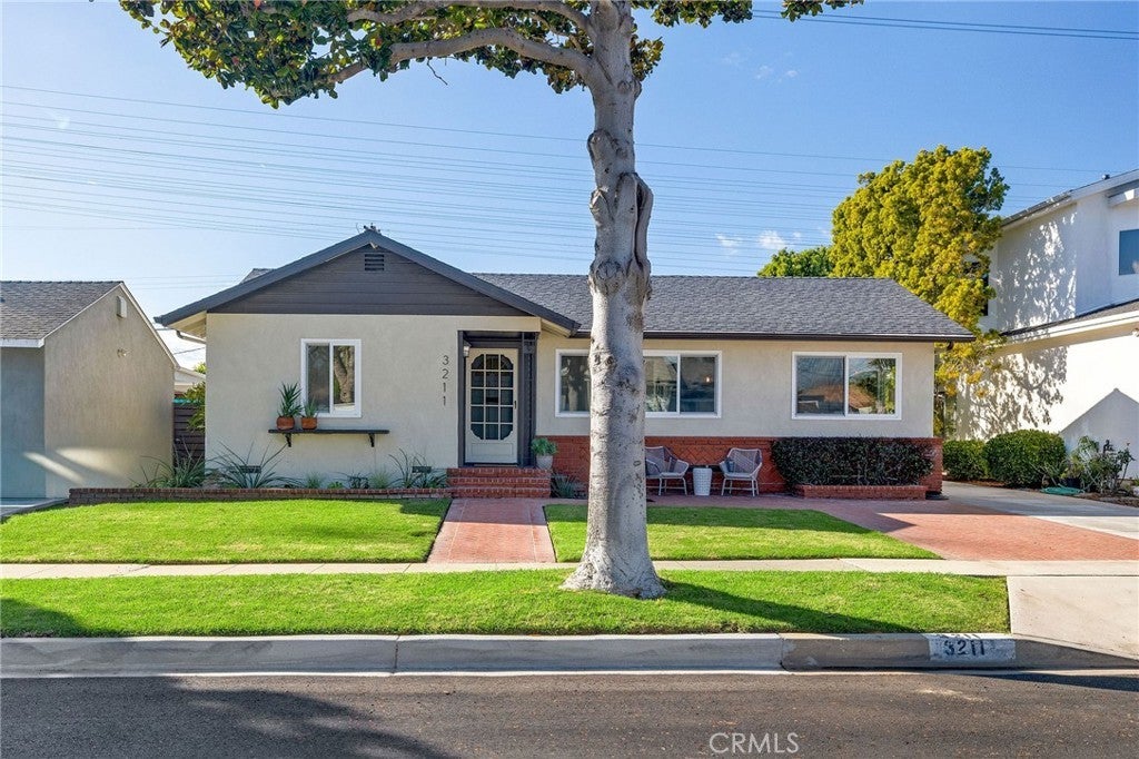 Photo of Listing #SB25269824