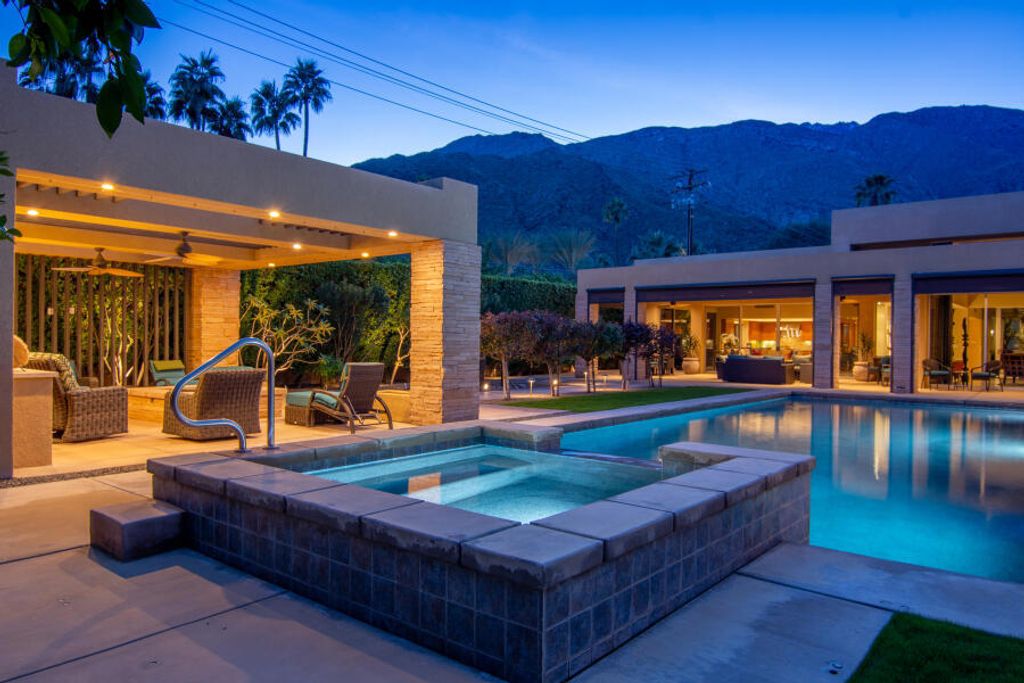 630 N Cahuilla Road, Palm Springs