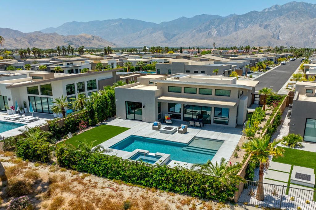 960 Patina Lane, Palm Springs