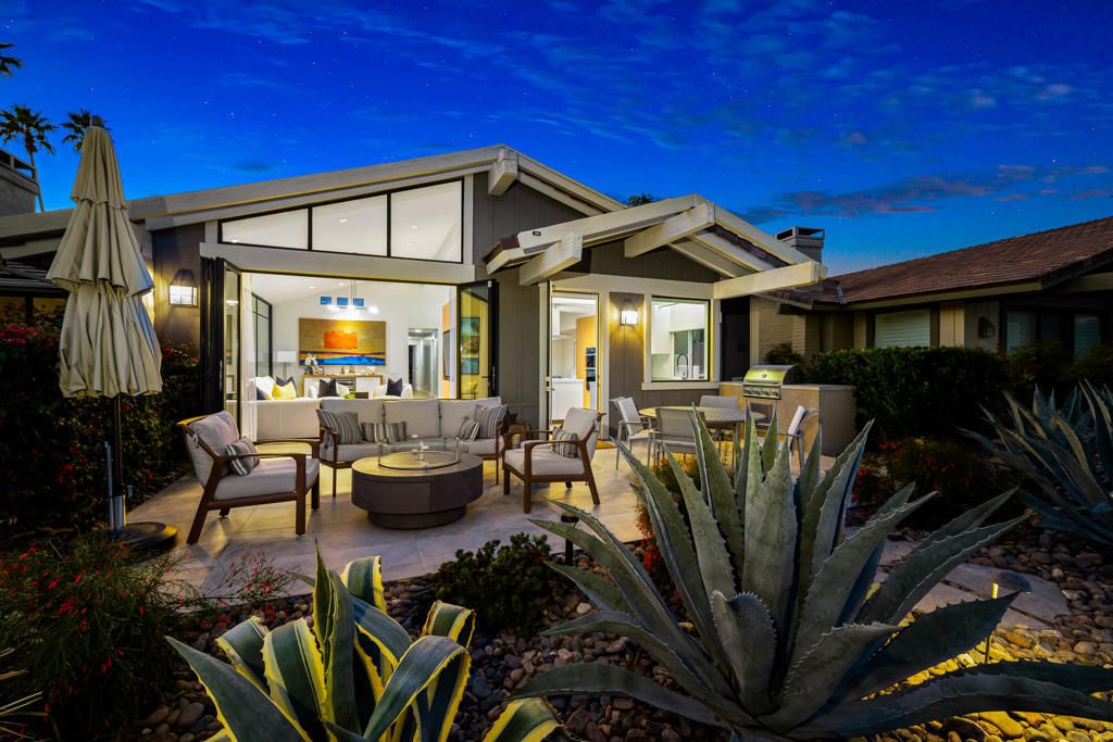 160 Deer Spring Way, Palm Desert