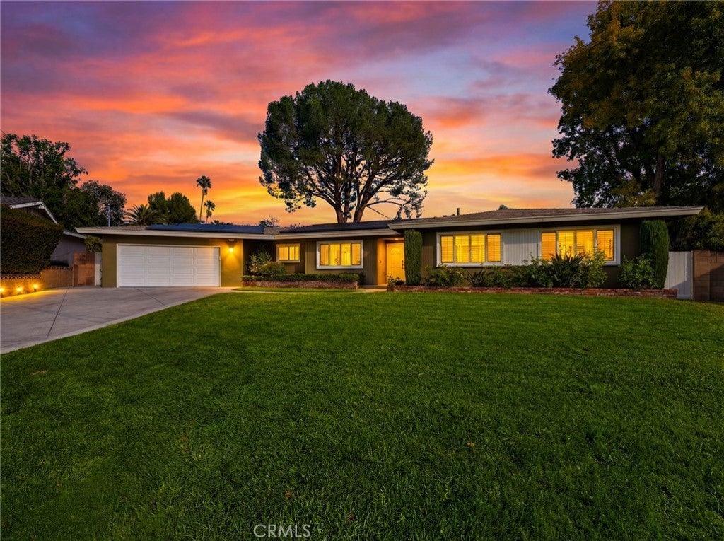 Photo of Listing #SR25270071