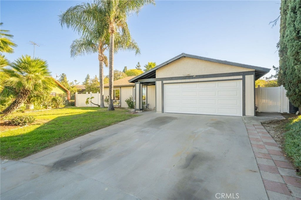 Photo of Listing #OC25266609