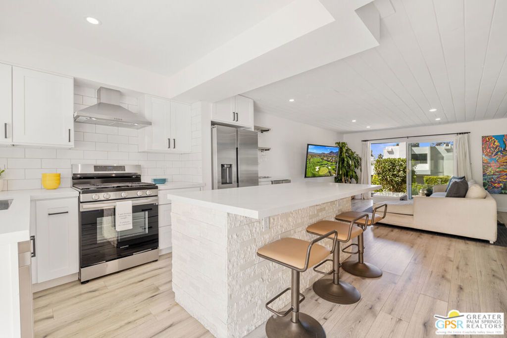 48756 Desert Flower Drive, Palm Desert