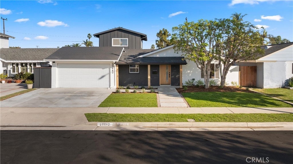 Photo of Listing #OC25272444