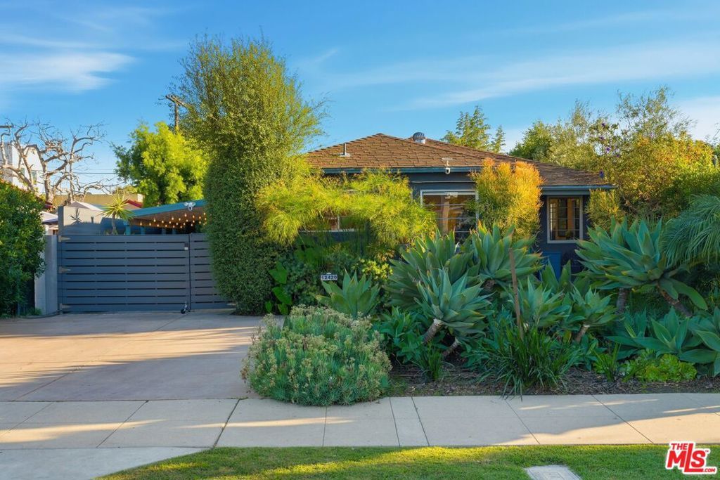 Photo of Listing #25627493