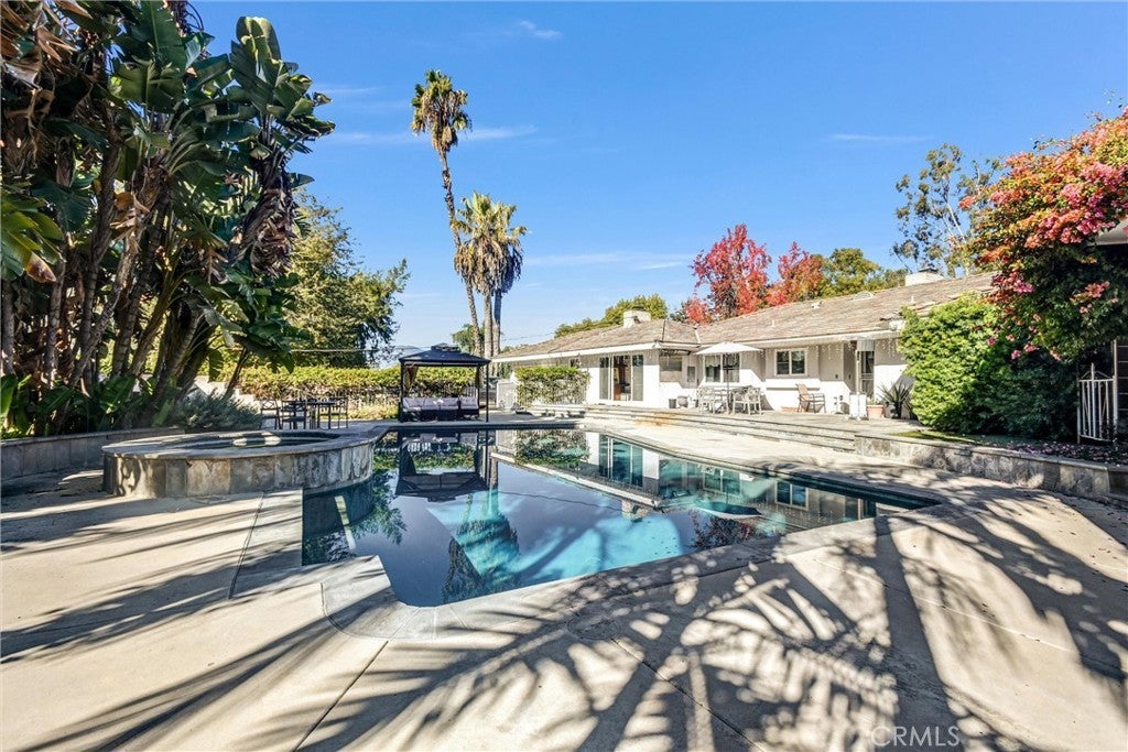 Photo of Listing #TR25274310