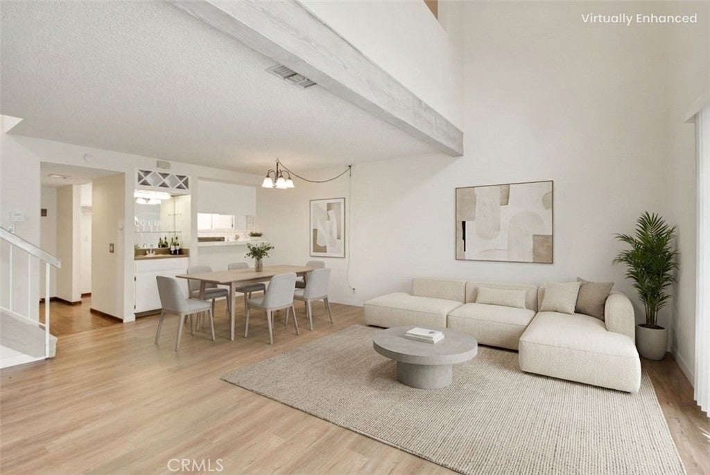 Photo of Listing #PW25274339