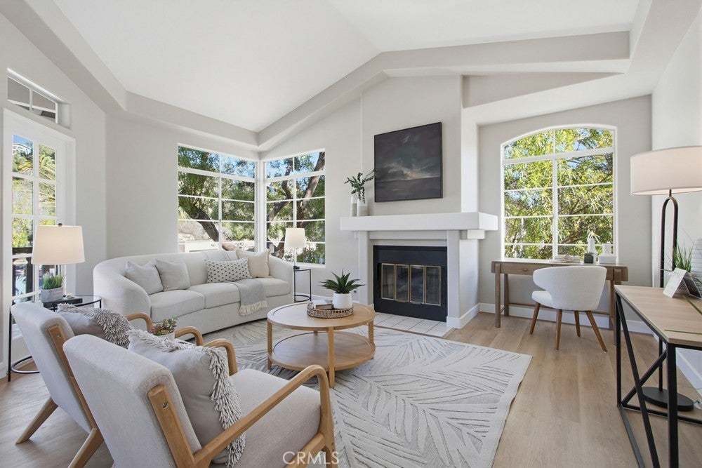 Photo of Listing #OC25274380