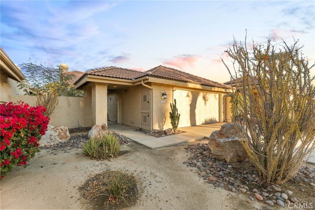 152 Verde Way, Palm Desert