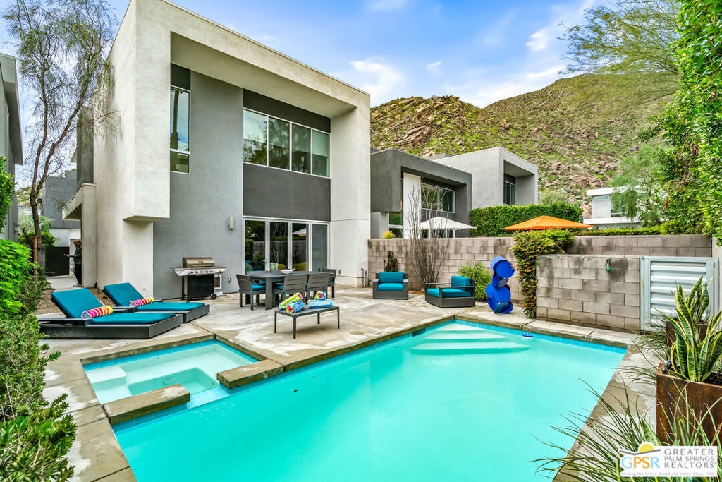 Photo of Listing #25628137PS