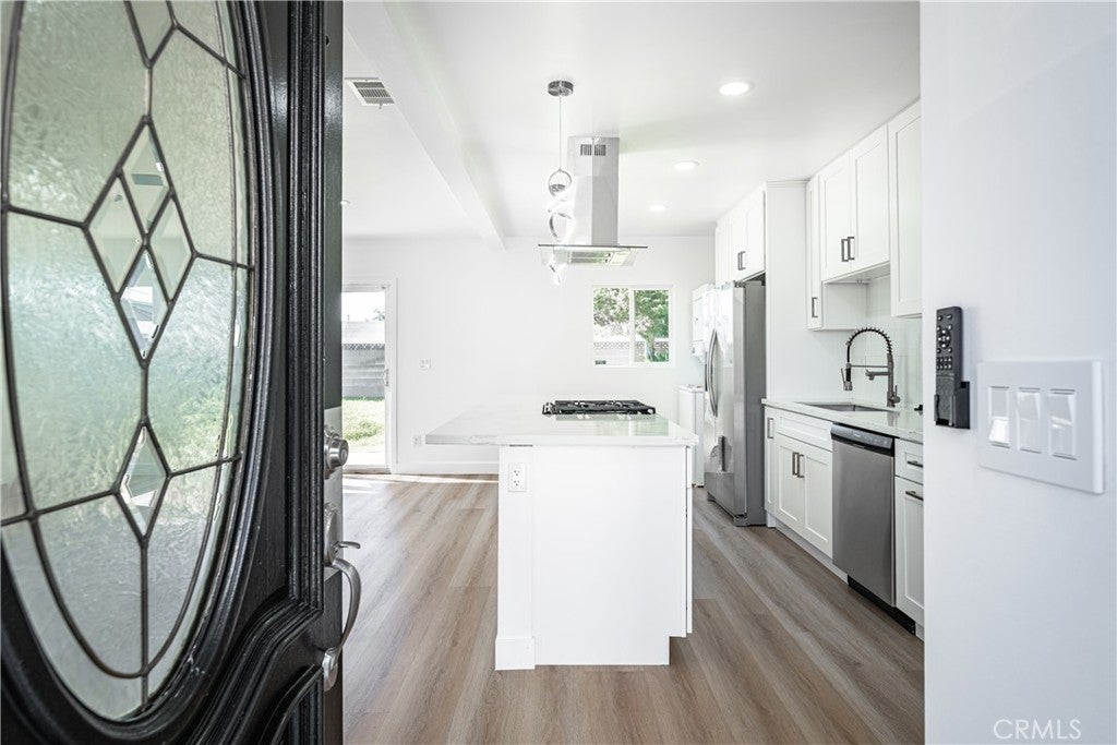 Photo of Listing #PW25274044