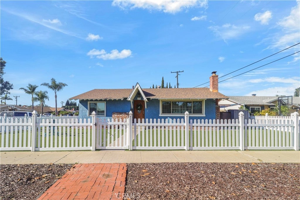 Photo of Listing #PV25272547