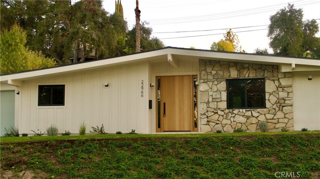 Photo of Listing #SR25274794