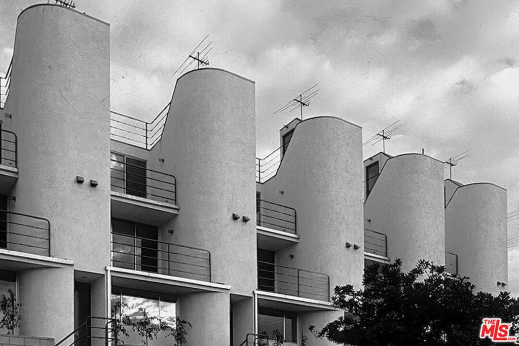 Photo of Listing #25628203