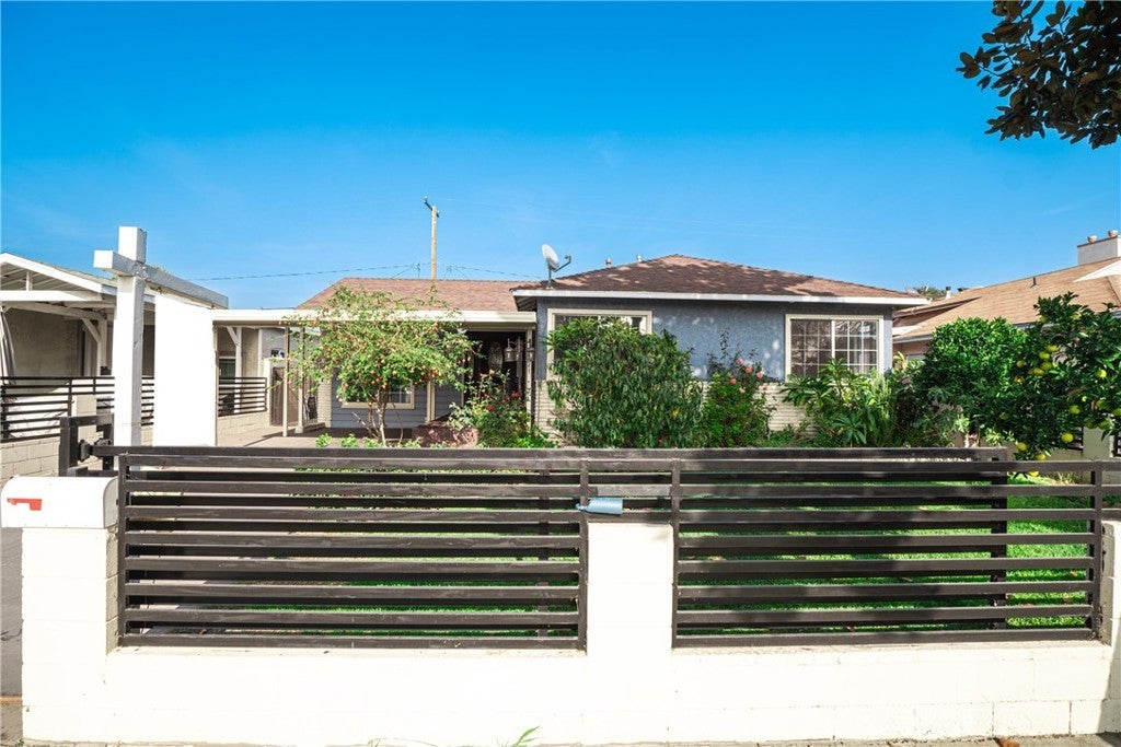 Photo of Listing #DW25276045