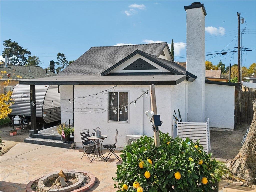 Photo of Listing #IV25275274