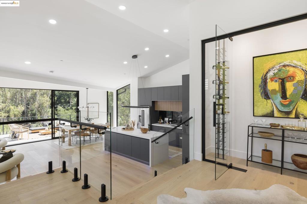 Photo of Listing #41119310