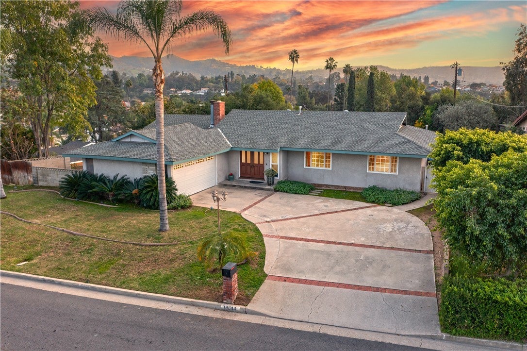 Photo of Listing #CV25277657