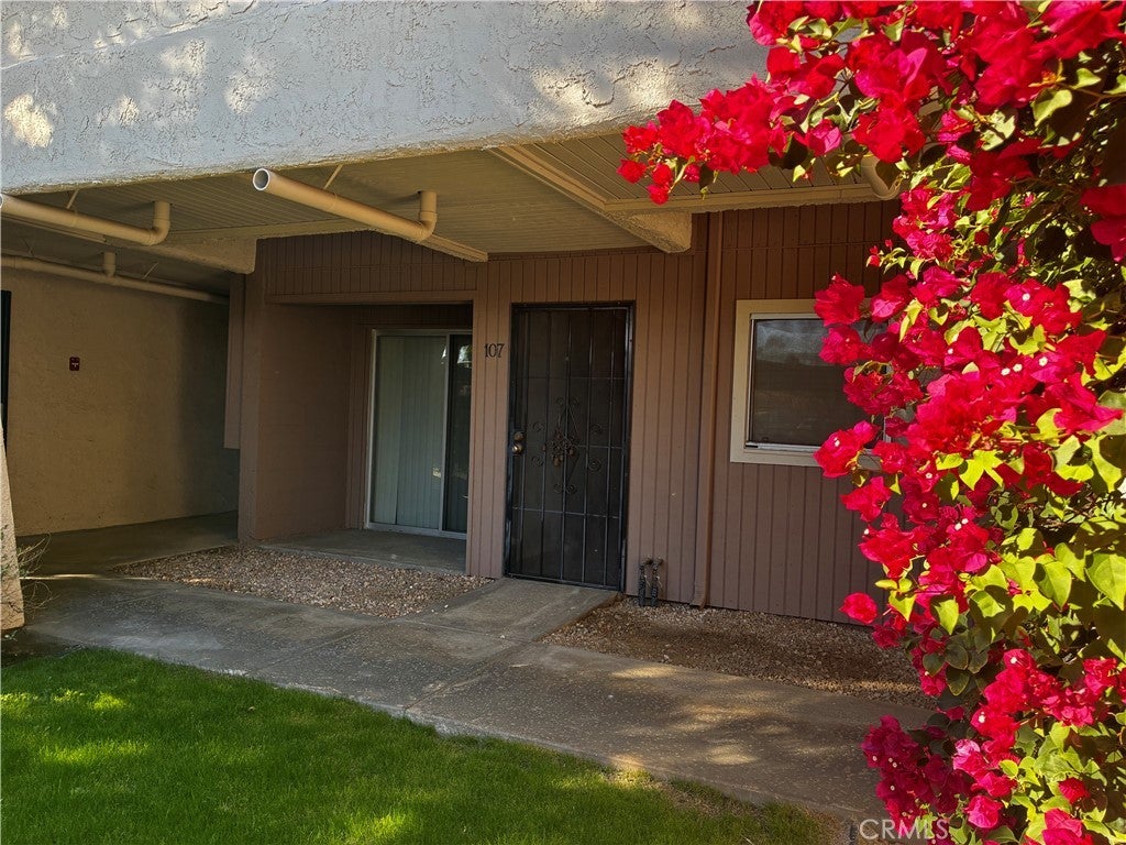 575 N Villa Court # 107, Palm Springs