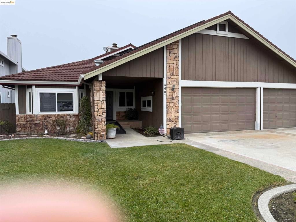 Photo of Listing #41119399