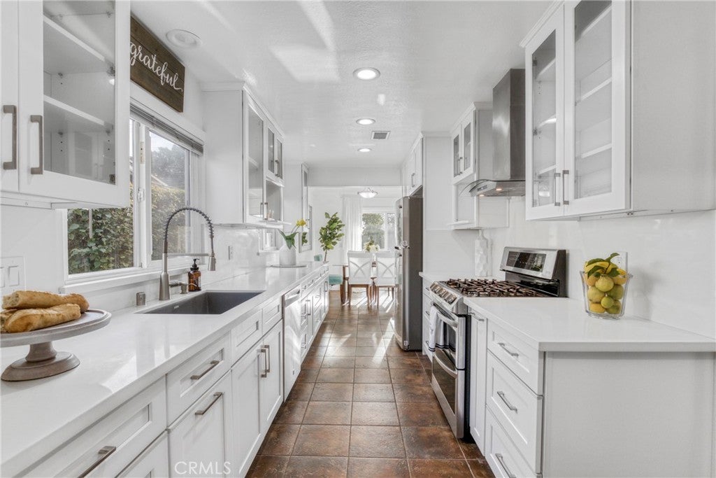 Photo of Listing #MB25278904