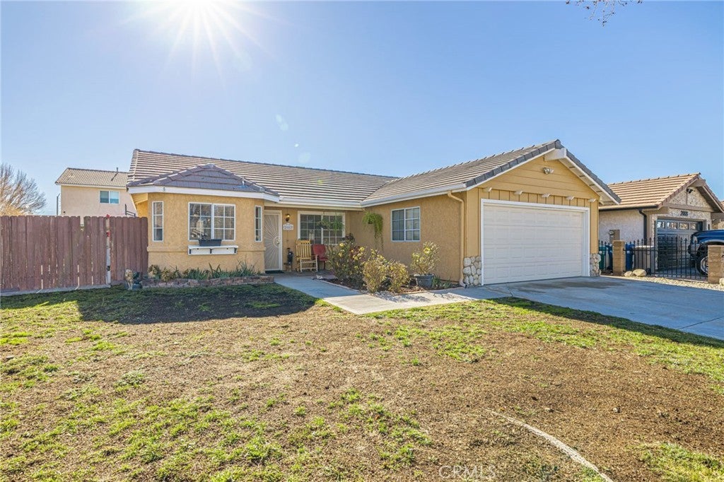 Photo of Listing #SR25281327