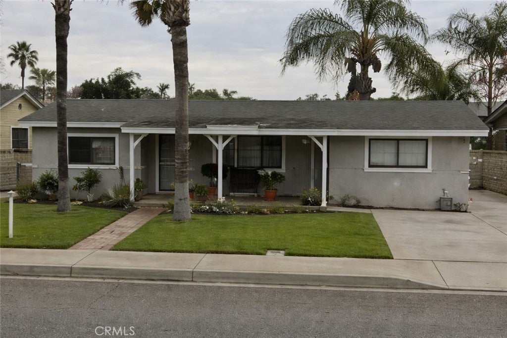 Photo of Listing #PW25282055