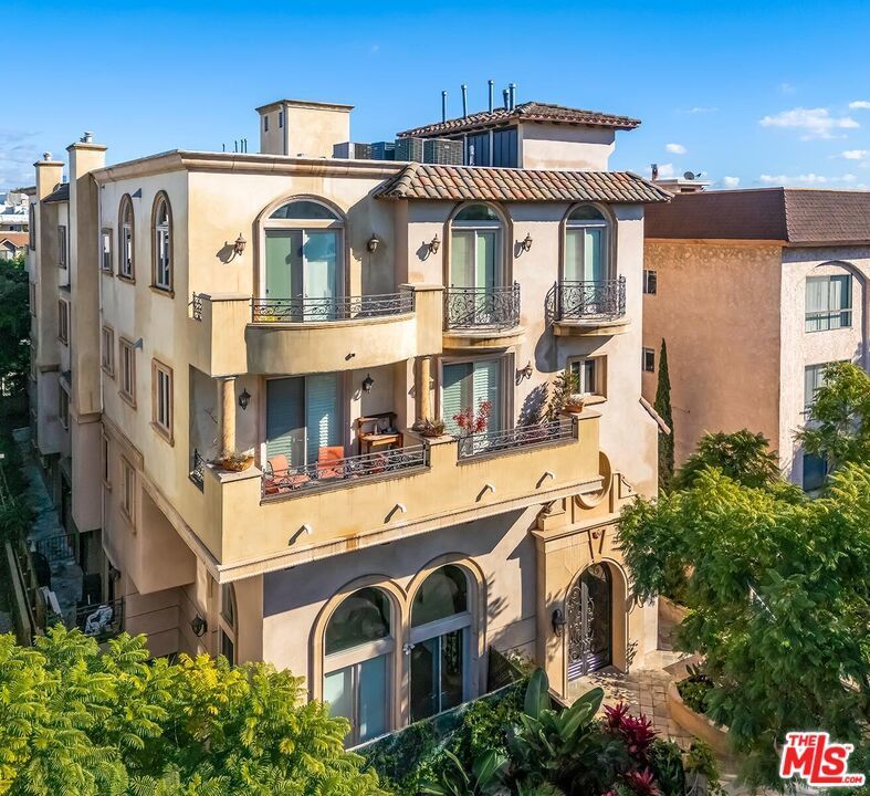 Photo of Listing #25628973