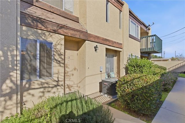 14700 S Berendo 13, Gardena.
